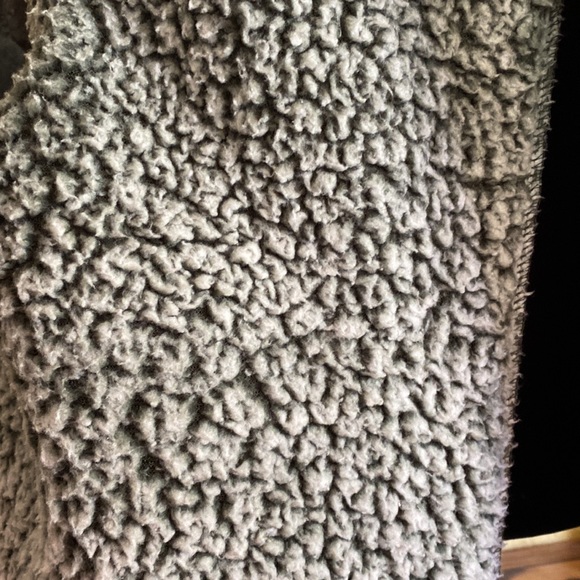 Love Tree Teddy Bear Style Vest With Hood - Picture 2 of 7